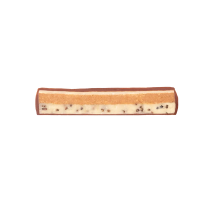 Schichtdessert mit Schokolade und Nüssen.
